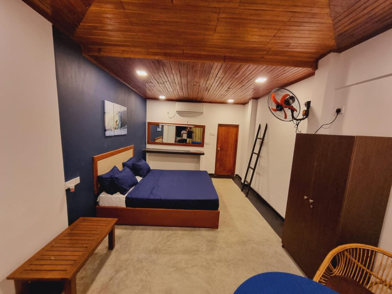 Sandil Surf House Ahangama Værelse billede